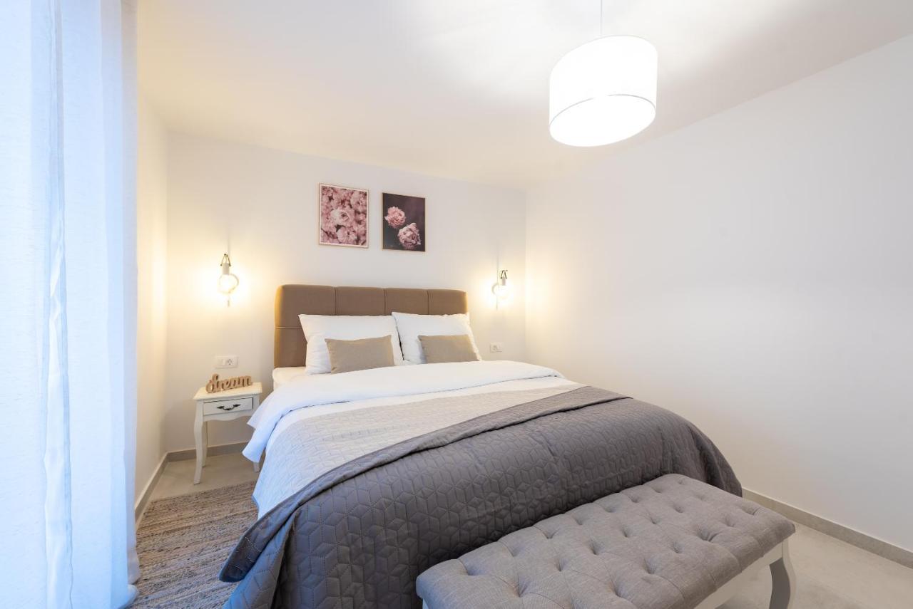 Apartment Olive Kastela Ngoại thất bức ảnh
