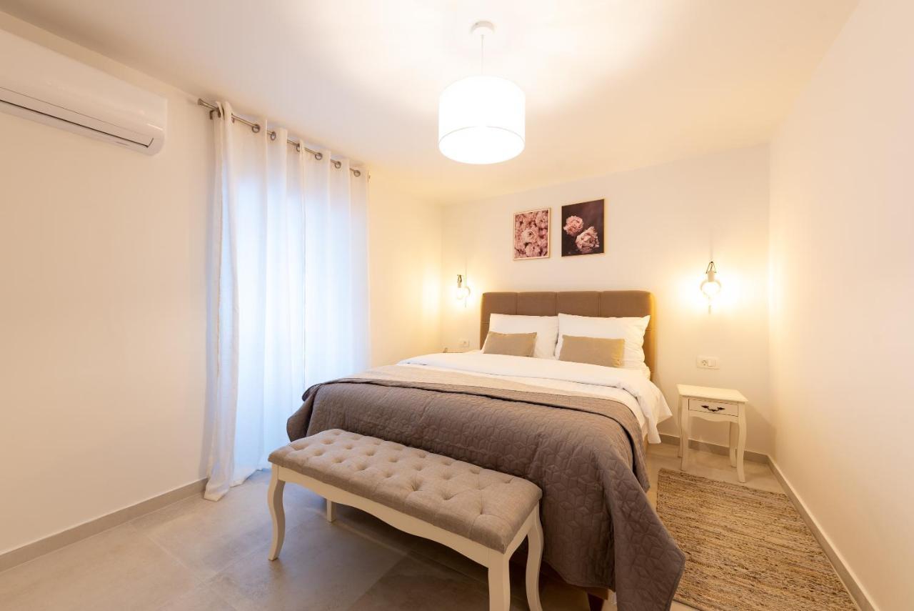 Apartment Olive Kastela Ngoại thất bức ảnh